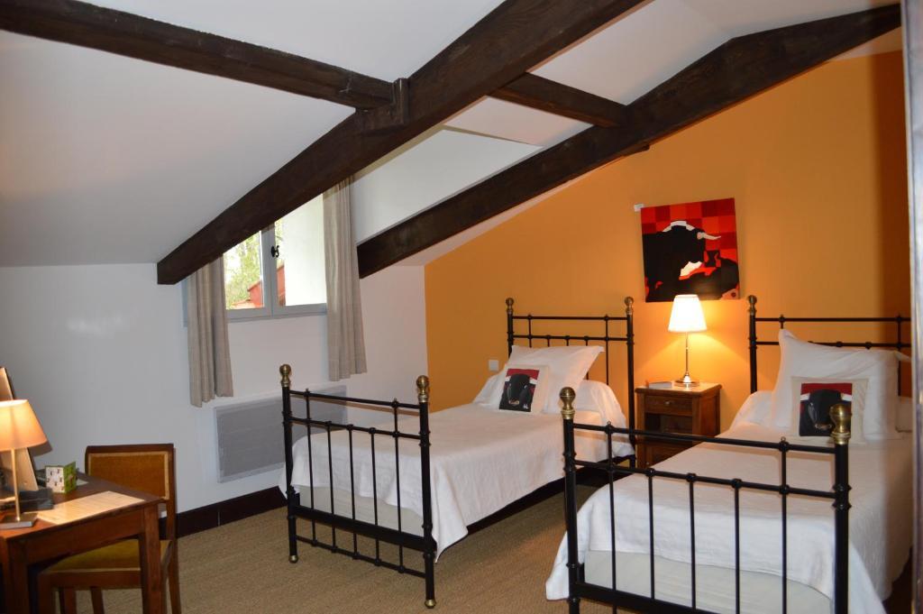 La Ferme Ostalapia Bed and Breakfast Ahetze Δωμάτιο φωτογραφία